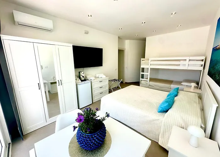 Torre Pozzillo Apartment *